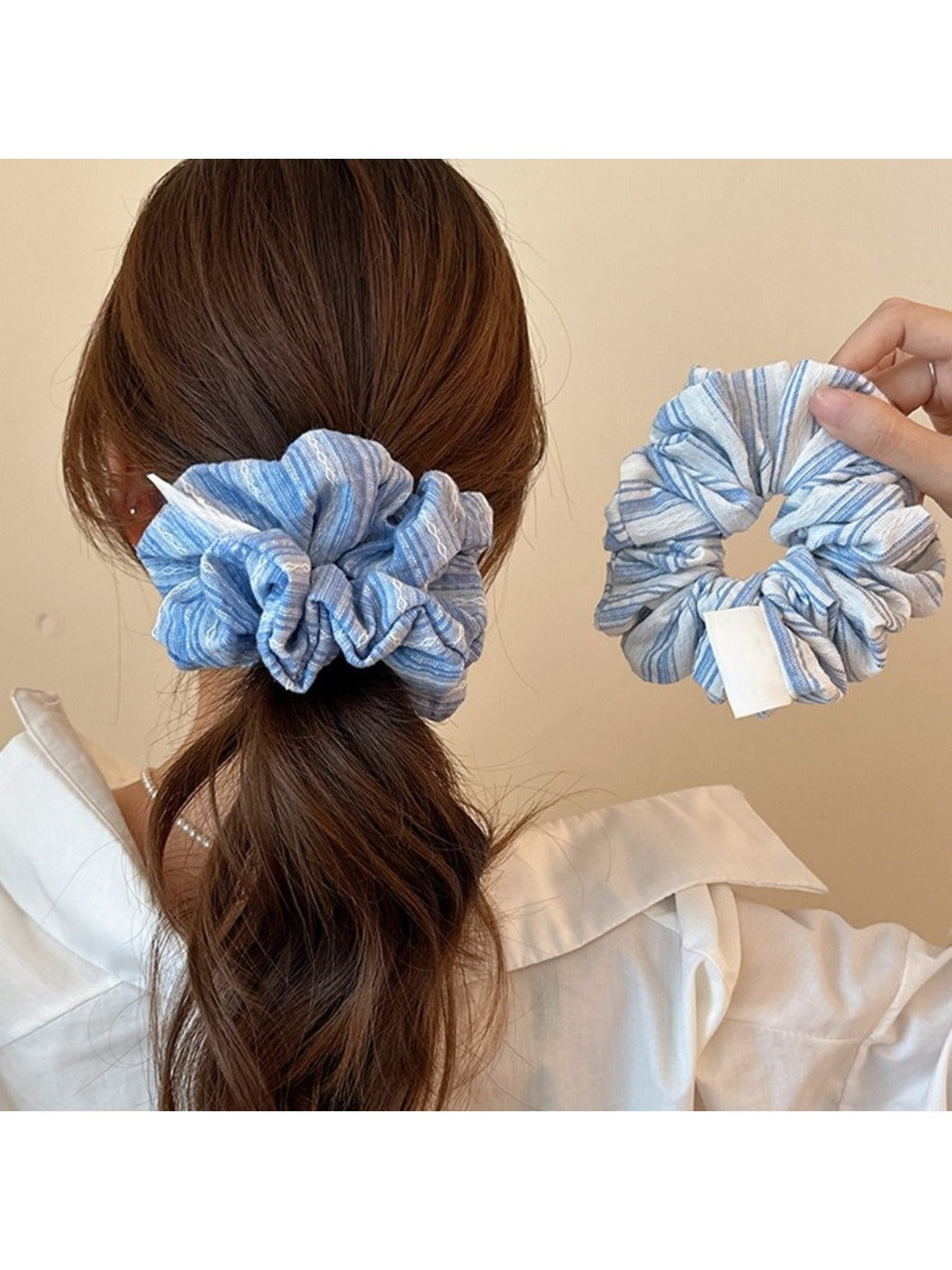 Gifty - Chic Striped Pleated Scrunchie