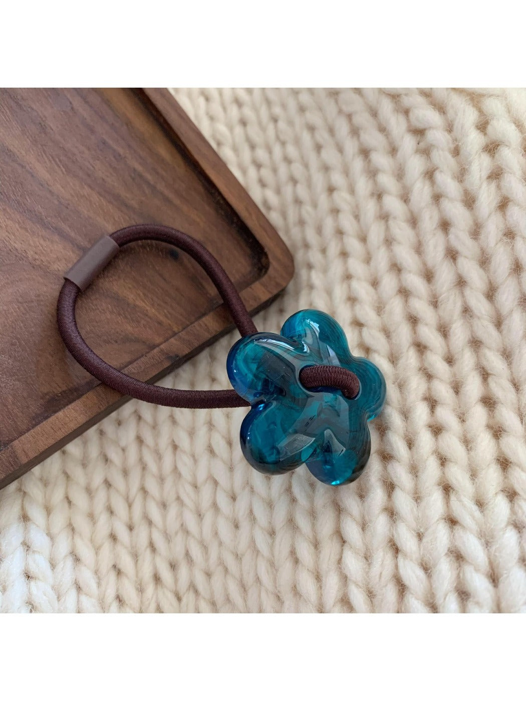 Gifty - Little Flower Shaped Hair Tie