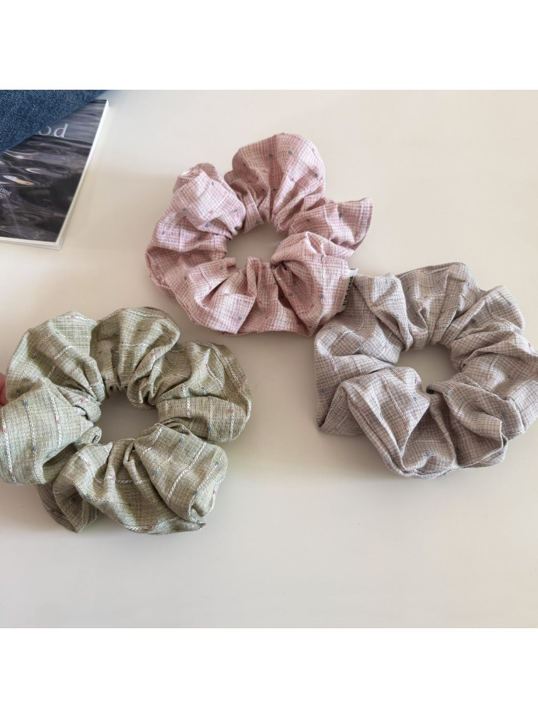 Gifty - Stylish Simple Plaid Scrunchie