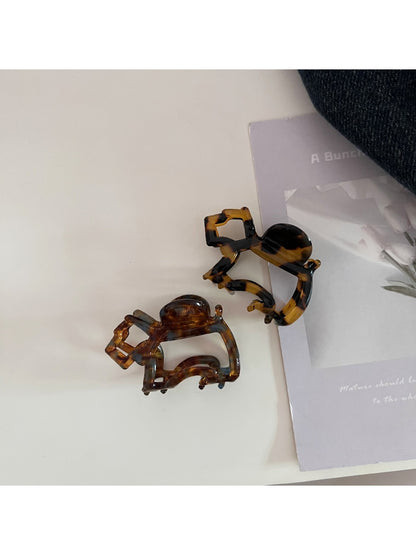 Beau - Minimalist Cut Out Puppy Claw Clip