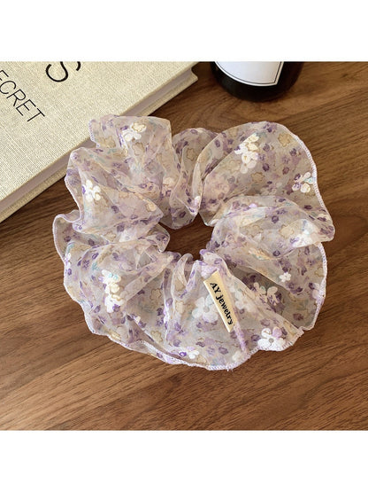 Gifty - Puffed Seersucker Floral Scrunchie