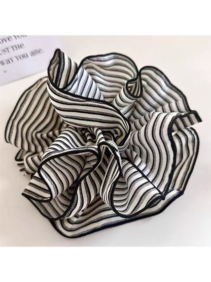 Gifty - Striped Scrunchie Hair Ring