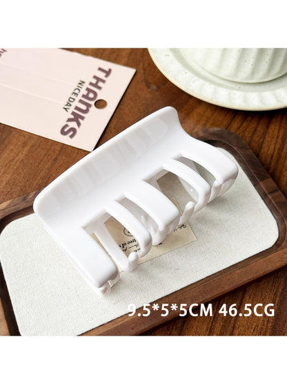 Beau plastic square claw clip closed showing smooth surface