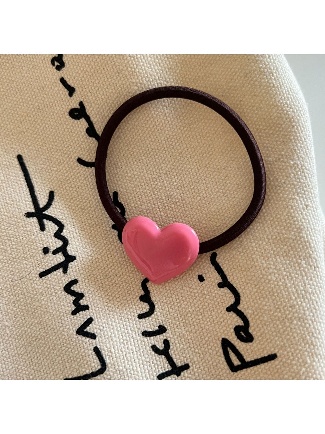 Gifty - Vintage Heart Shaped Hair Tie