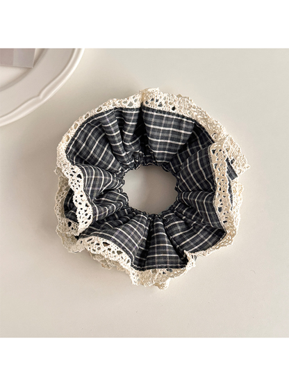 Gifty - Vintage Plaid Lace Trim Hair Scrunchie