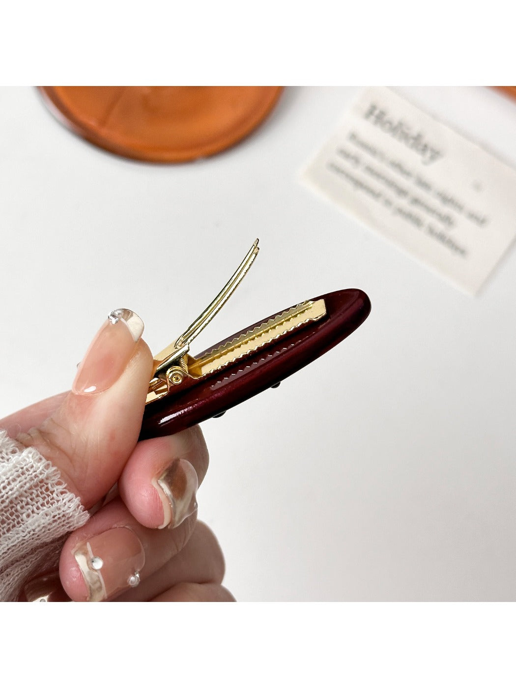 Beau - Bow Shaped Oval Hair Clip