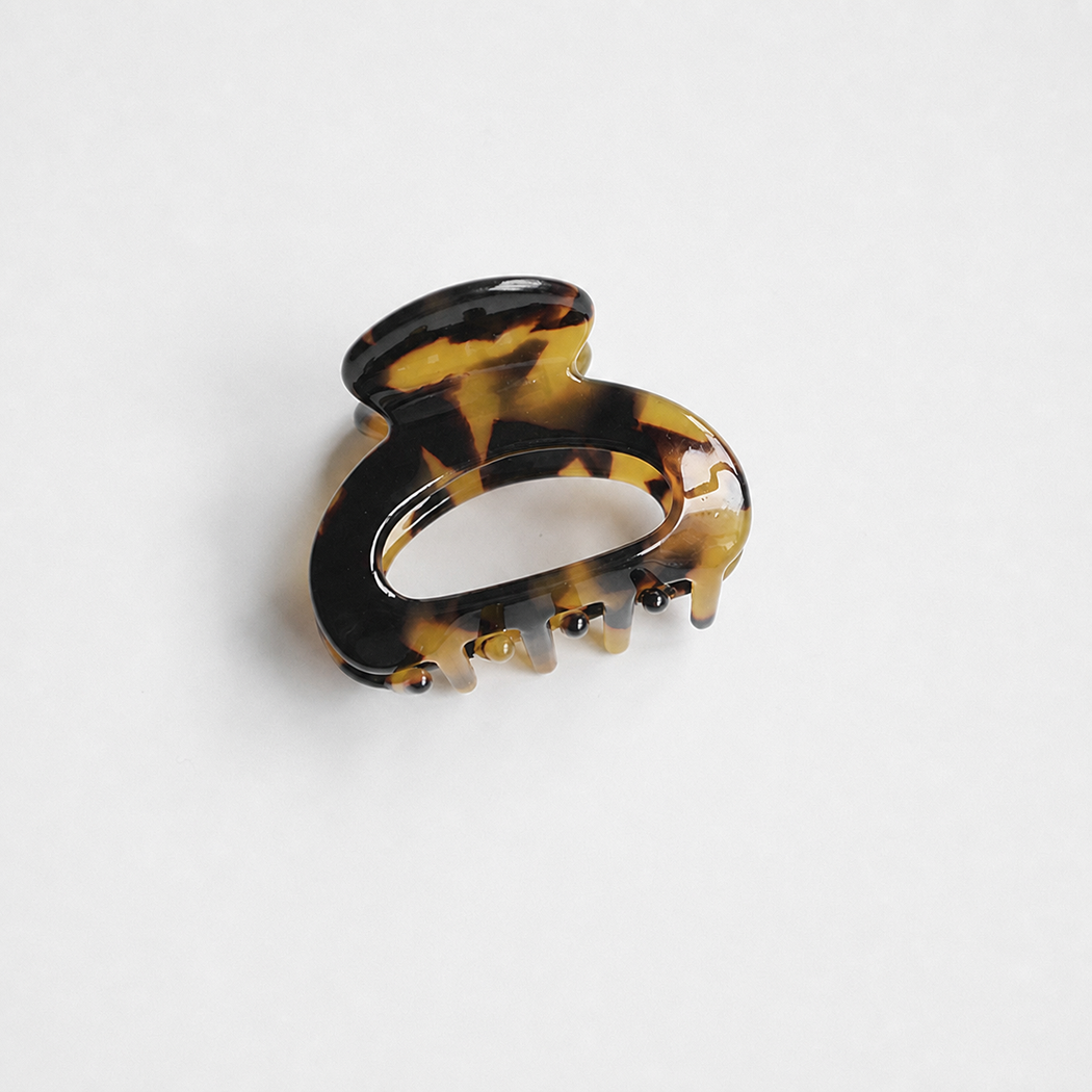 Marbled Medium Hair Claw Collection variant image
