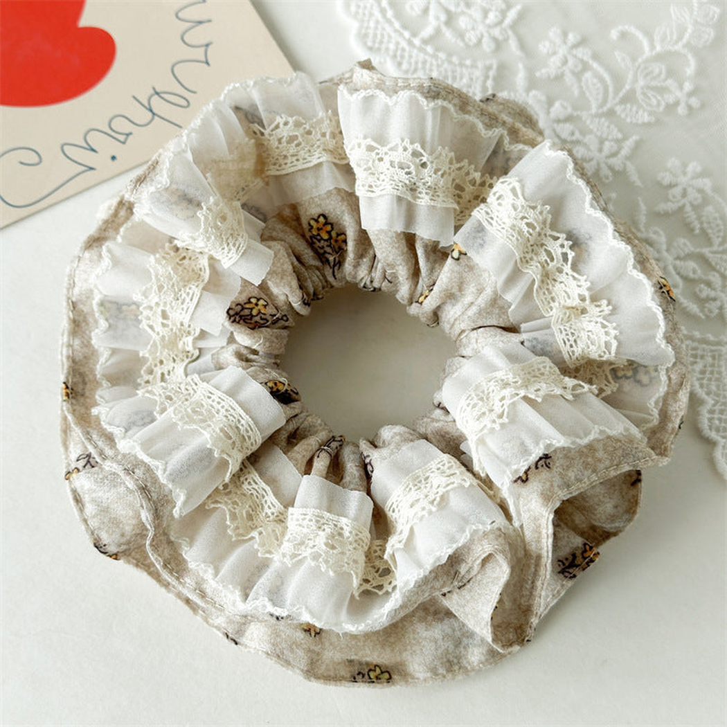 Gifty - Lace Trim Floral Scrunchie - Double variant