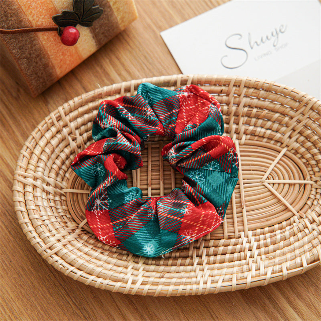 Gifty - Christmas Printed Scrunchie - RedGreen variant