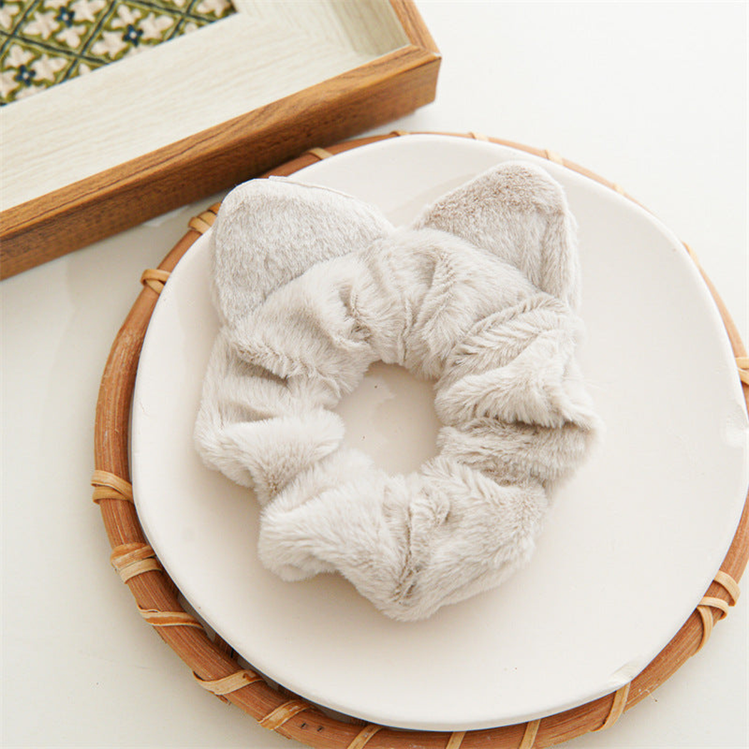 Gifty - Plush Cat Ear Scrunchie - LightGray variant