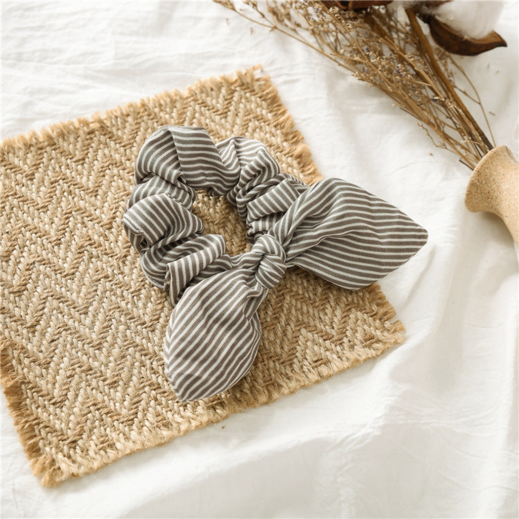 Gifty - Pinstripe Ribbon Bow Scrunchie - LtCoffRb variant