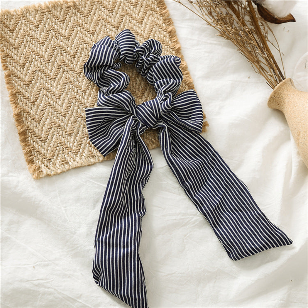 Gifty - Pinstripe Ribbon Bow Scrunchie - NavyLngBow variant