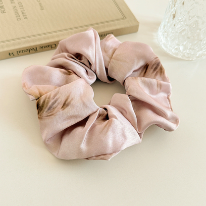 Gifty - Bamboo Leaf Print Satin Scrunchie - Pink variant